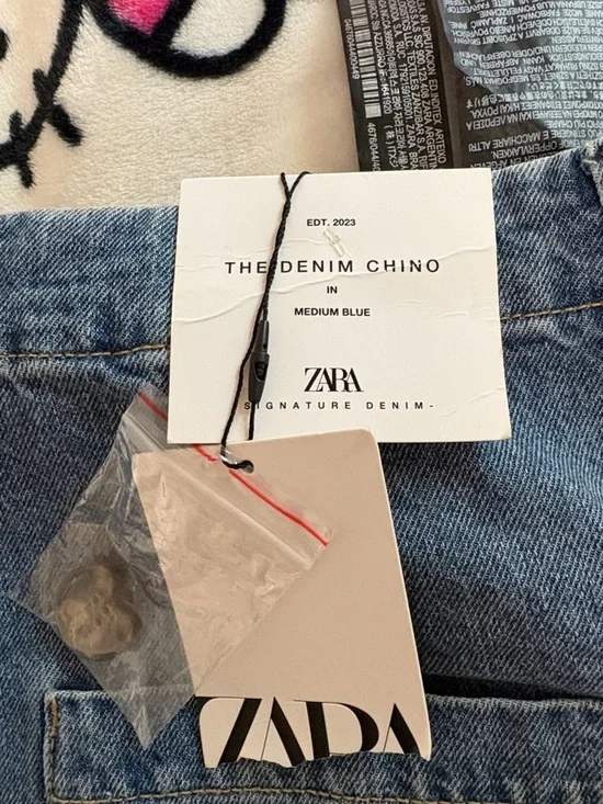 ZARA Light Blue Straight Leg Jeans - Picture 2 of 4